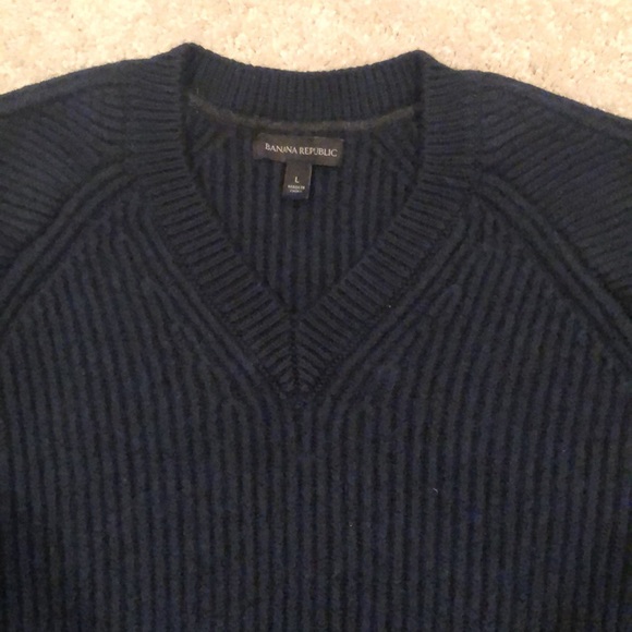 Banana Republic Wool Navy Sweater - Picture 2 of 4